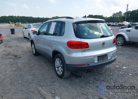 2018 Volkswagen Tiguan Limited 2.0T z USA, uszkodzony, nr VIN WVGAV7AX4JK003057